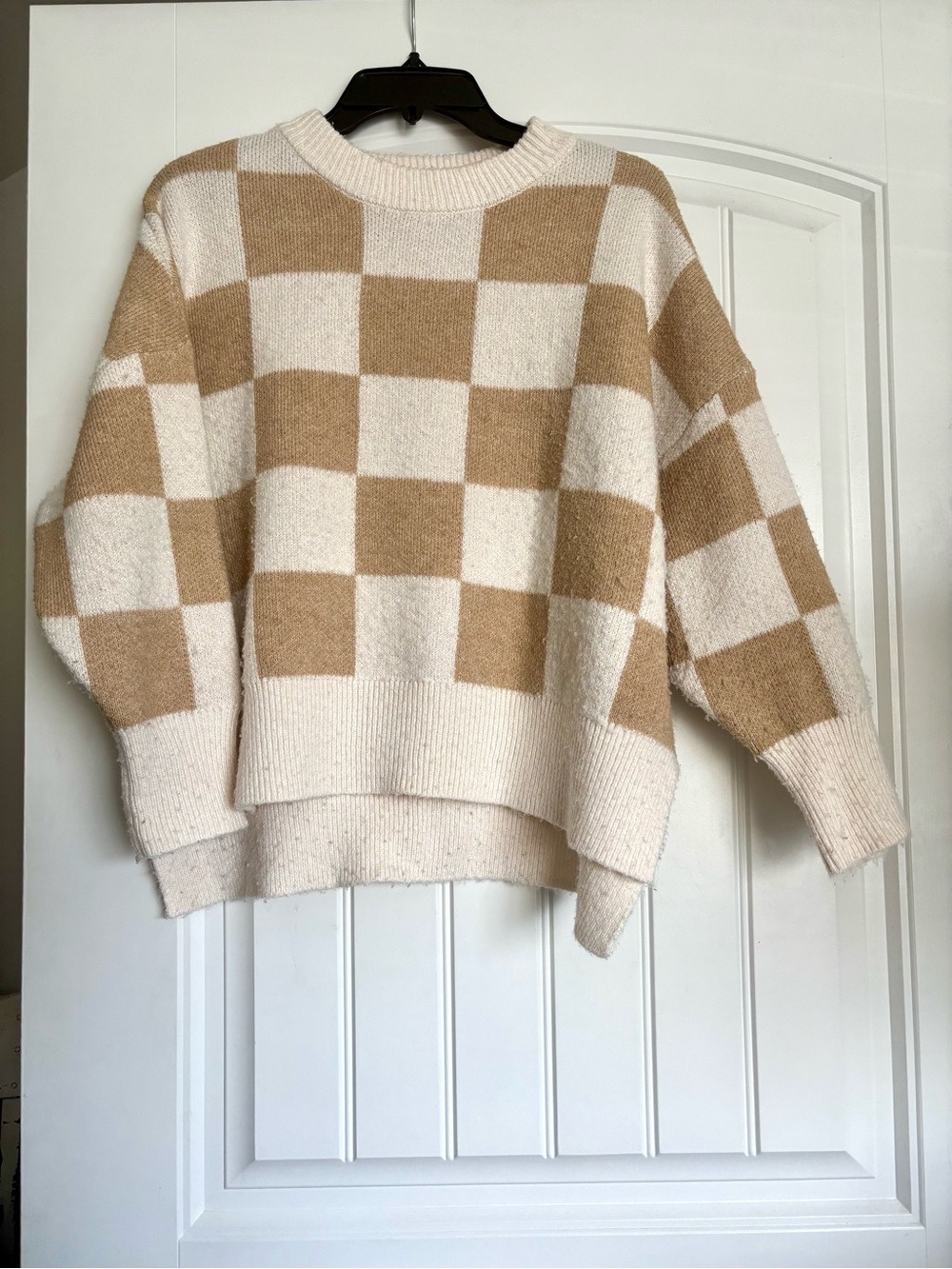 Moon & Madison Checkerboard Sweater Women’s Small S Tan Cream Knit Pullover